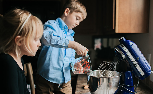 and baking with his sisters